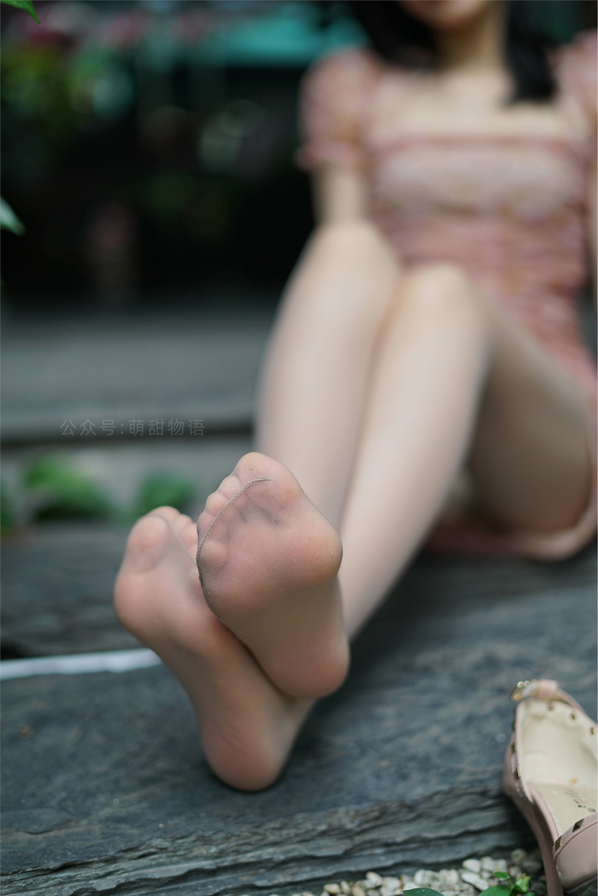 萌甜物语 XM132《碎花连衣裙-腿腿》